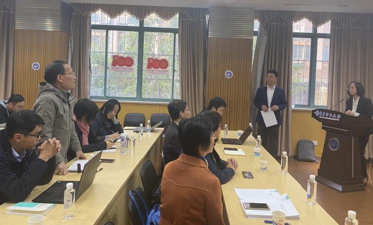 上海神力、億氫科技有限公司專(zhuān)家應(yīng)邀到華東理工大學(xué)化工學(xué)院作學(xué)術(shù)報(bào)告.jpg
